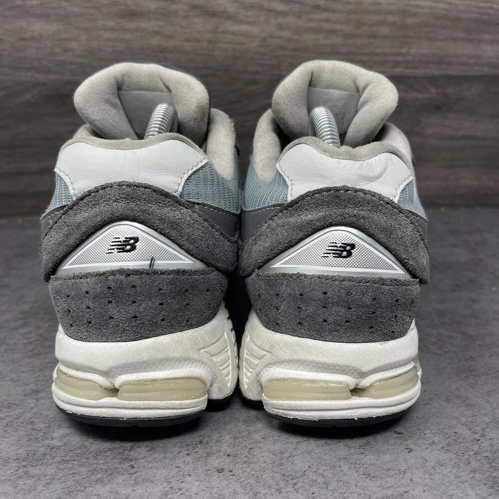 New Balance 2002R Shoes Mens Size 8.5 Grey Blue Sneakers - Picture 6 of 11